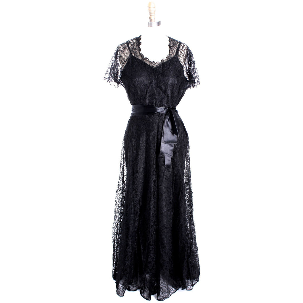 VTG 1940s Lace Gown Black Full Length M + Slip Wearable 40-32-44 - The Best Vintage Clothing
 - 1