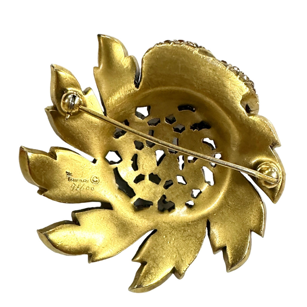 Rare VTG Trifari Crown Signed Numbered Flower Brooch in Gold Plated Trifanium Jewelry,New Arrivals Trifari