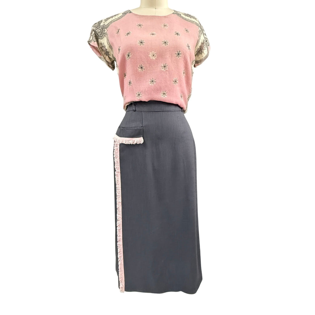 Vintage 1940s/50s Gray Linen Pencil Skirt - Asymmetric Pink Fringe Detail - 6/S Unbranded