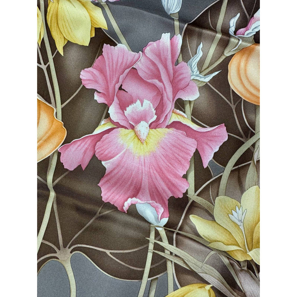 VTG NIB Salvatore Ferragamo Womens 100% Silk Square Scarf Iris 34" New Arrivals Salvatore Ferragamo