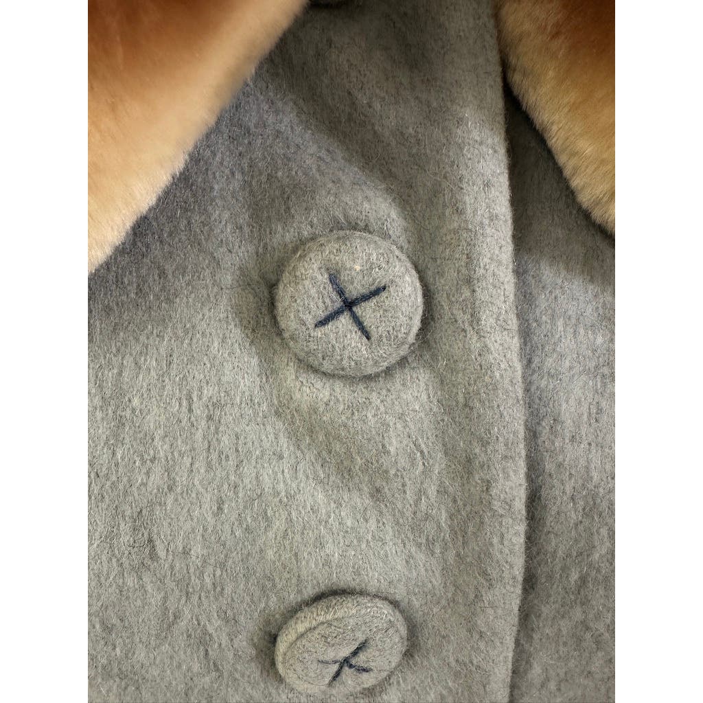 VTG 1940s-50s Grey Womens Coat Gradient Mouton Fur Collar & Cuffs Sz S/M New Arrivals Unbranded