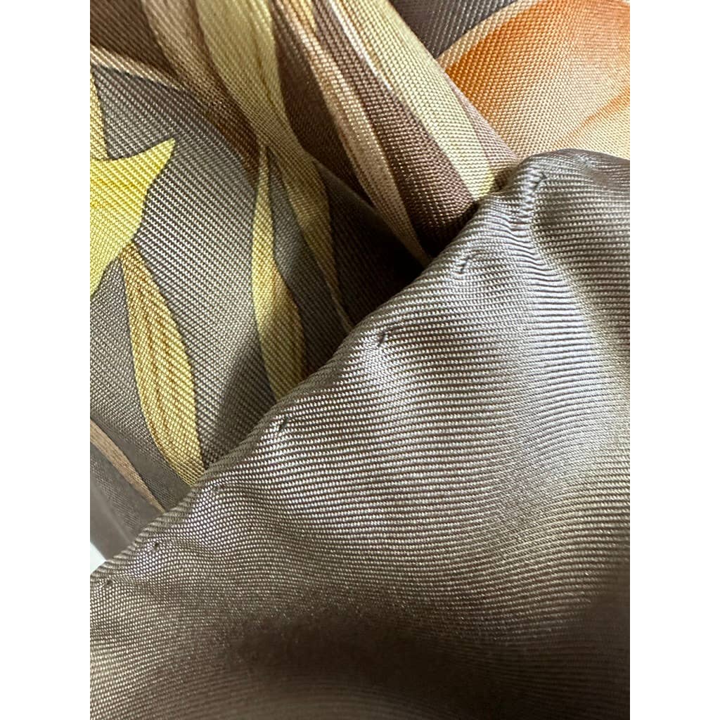 VTG NIB Salvatore Ferragamo Womens 100% Silk Square Scarf Iris 34" New Arrivals Salvatore Ferragamo