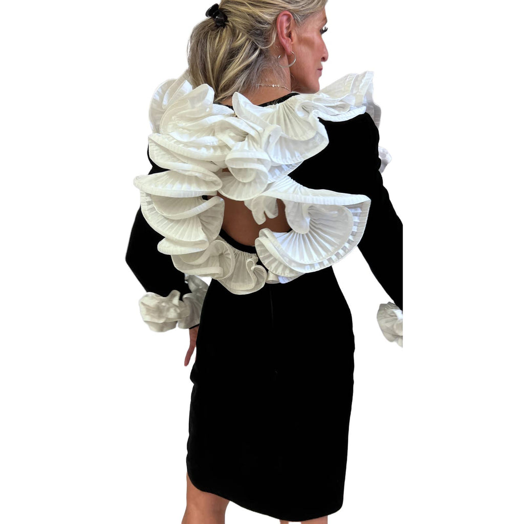 Mob Wife 80s Lillie Rubin Black Stretch Velvet Dress Huge Ruffled Neckline Open Back S Lillie Rubin