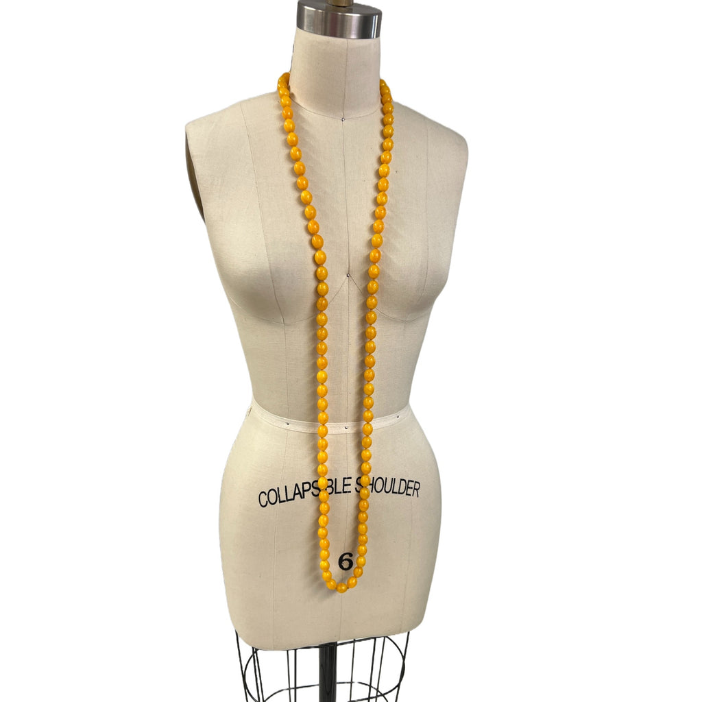 VTG 1920s Flapper Yellow Celluloid Bead Necklace Opera Length Great Gatsby Unbranded