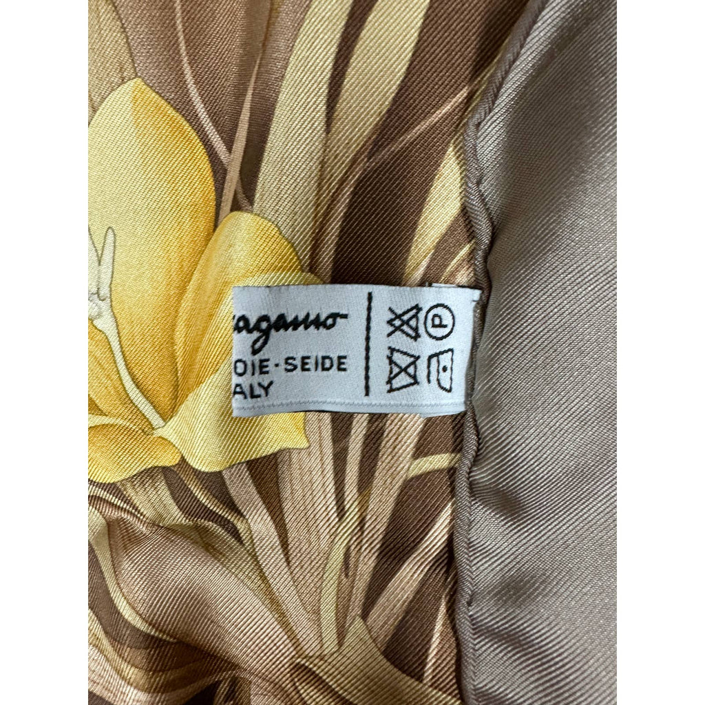 VTG NIB Salvatore Ferragamo Womens 100% Silk Square Scarf Iris 34" New Arrivals Salvatore Ferragamo