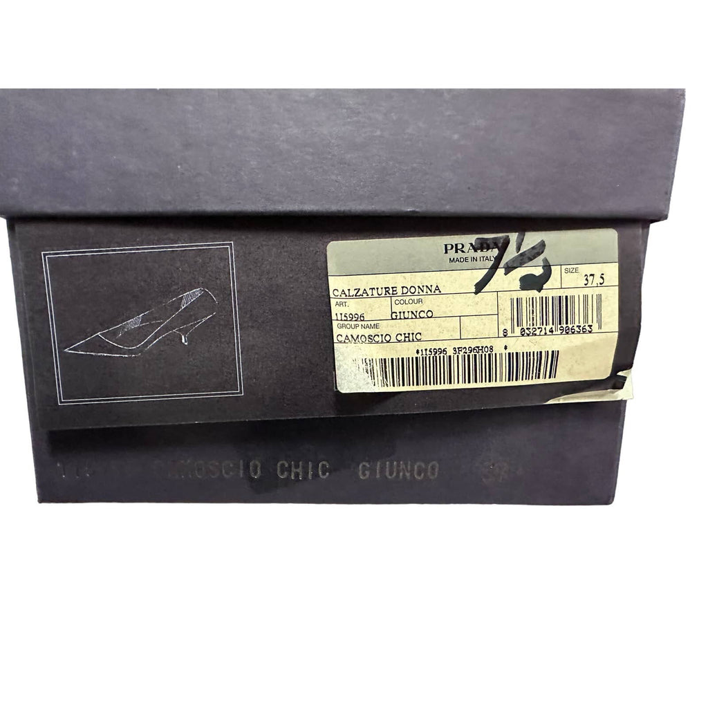 Mob wife aesthetic Prada VTG Camoscio Chic Pumps Fawn Neutral Suede 37.5/7.5 Prada