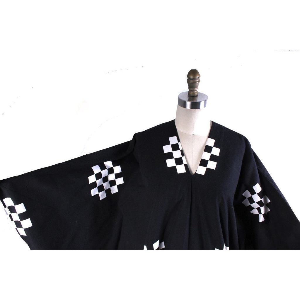 VTG Marimekko ”Pivo” by Katsuji Wakisaka 1975 BLACK/ White Cotton Kaftan Maxi S marimekko The Best Vintage Clothing