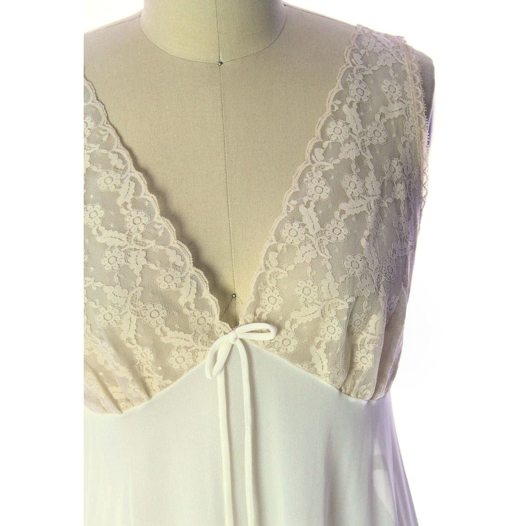 VTG Val Mode GRANDE SWEEP White Nylon Bridal Peignoir NWOT Large 1960s lingerie The Best Vintage Clothing