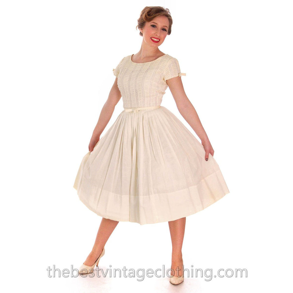 Sweet 1950s Vintage Day Dress Pale Yellow Lace Bodice 33-24-Free Small The Best Vintage Clothing