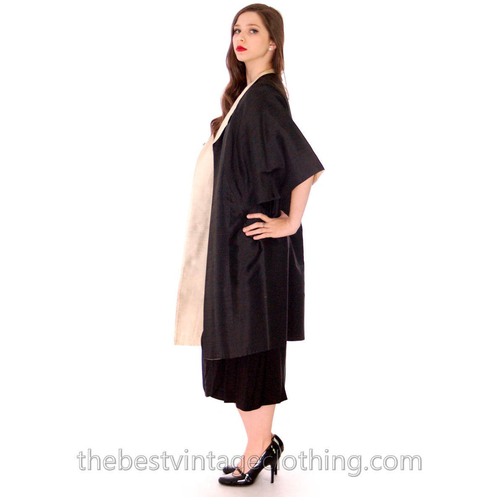 Stunning Vintage 1950s Silk Shantung Cocoon Coat Reversible Black / Cream One Size up to S to L coats The Best Vintage Clothing