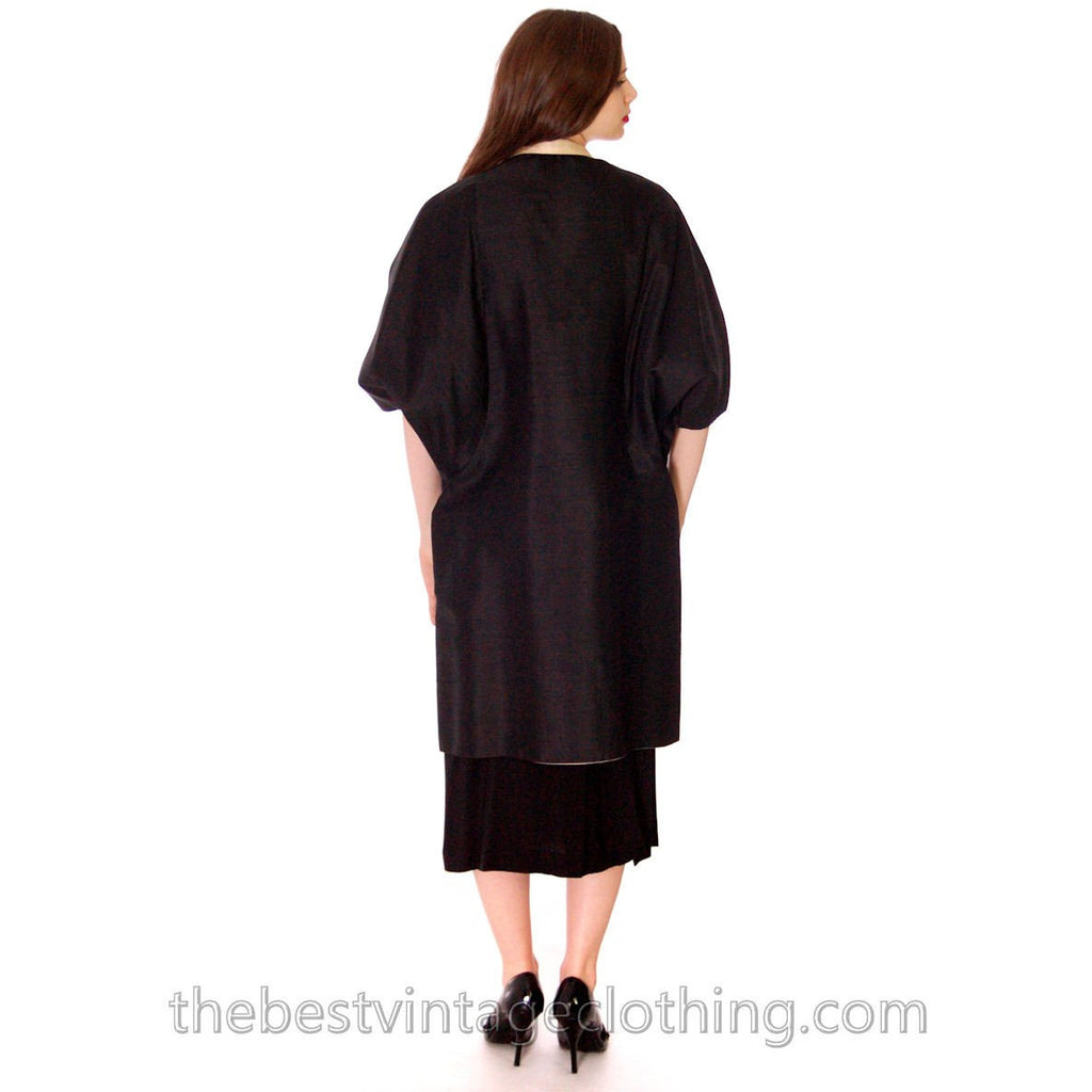 Stunning Vintage 1950s Silk Shantung Cocoon Coat Reversible Black / Cream One Size up to S to L coats The Best Vintage Clothing