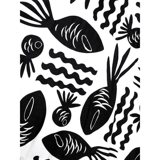 Vintage Cotton Circle Skirt Black & White Bold Whimsical Fish Print 1950s 26 Wais Cart2cart The Best Vintage Clothing