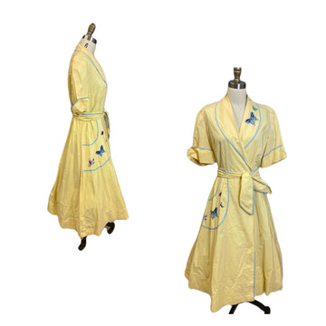 Vintage 1940s Yellow Cotton Wrap Robe Housecoat Blue Butterfly Applique M Robes The Best Vintage Clothing