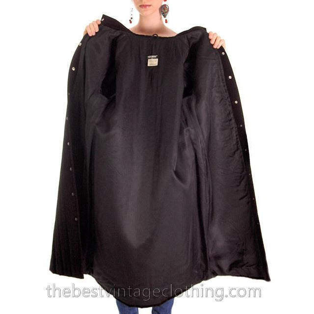 Vintage 1970s Vuokko Suomi Finland Black Polyester Velvet Coat Snap Front Mod 38 Fits S to M marimekko Vuokko
