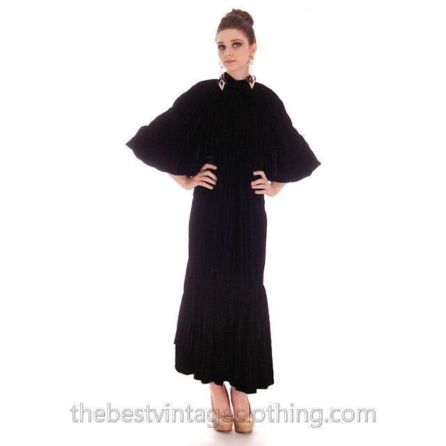 Stunning 1970s Vuokko Suomi Finland Black & Blue Velvet Gown 1930s Style S-L marimekko Vuokko