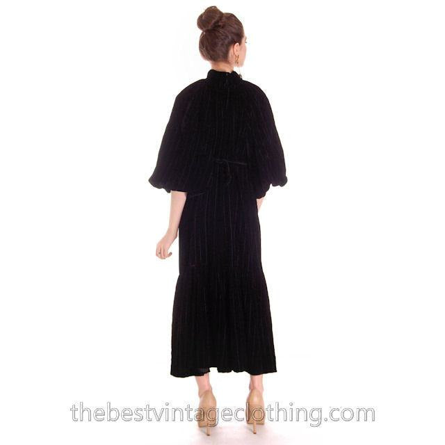 Stunning 1970s Vuokko Suomi Finland Black & Blue Velvet Gown 1930s Style S-L marimekko Vuokko