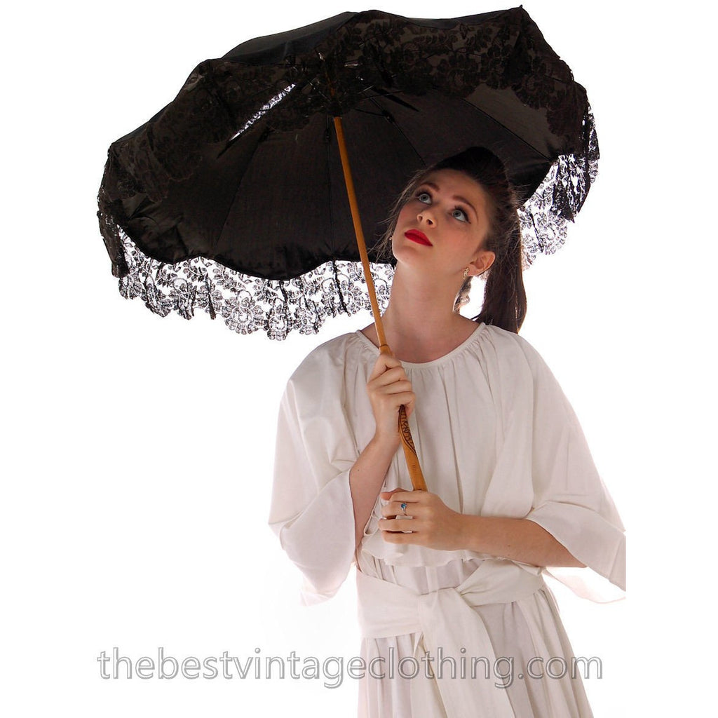 Beautiful Antique Parasol Black Silk Fancy Lace Carved Wood Handle parasol The Best Vintage Clothing