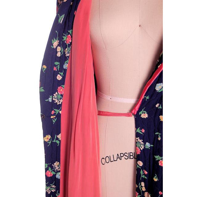 Vintage Ladies Quilted Robe Navy Blue Printed Rayon 1940s Large Women's vendor-unknown