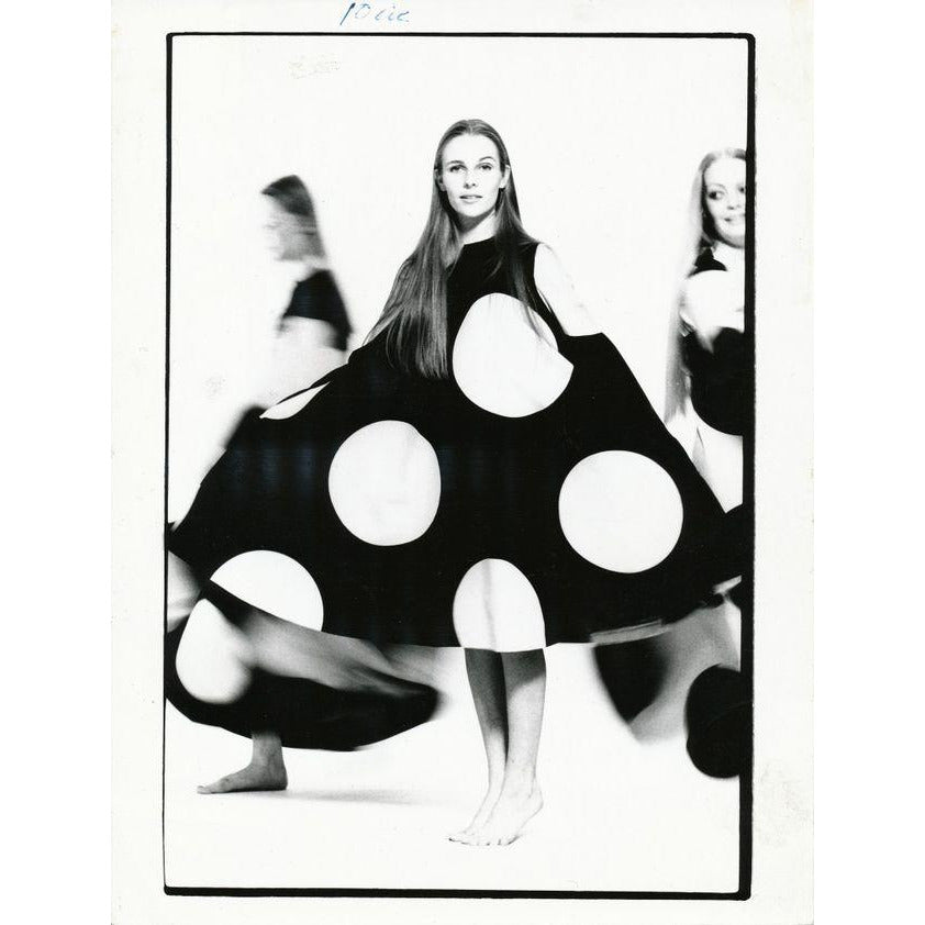 Vintage Mod Trapeze Dress Vuokko Nurmesniemi Black /White Polka Dots 1970s SZ 36 marimekko Vuokko