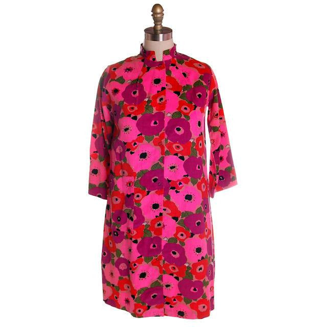 Vintage Dress Bright Pink Mod Print Corduroy Housecoat Robe  1960s S-M - The Best Vintage Clothing
 - 1