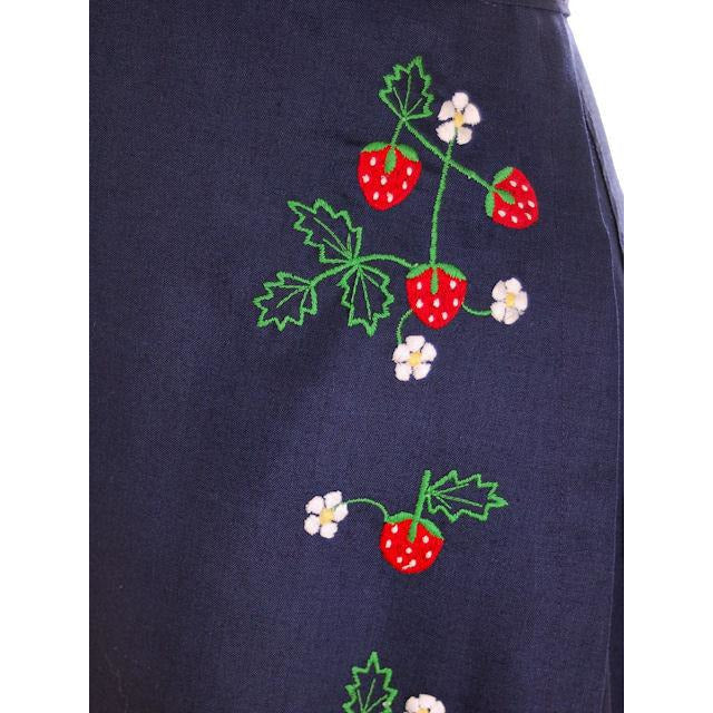 Vintage Wrap Skirt Strawberries Embroidery Cotton 1970s S-M Women's,New Arrivals vendor-unknown