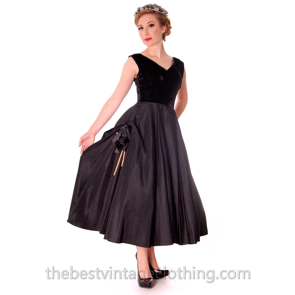 Black Velvet/Taffeta 1950s Party Gown Full Circle Vintage Dress w Rose 32-23-Free Small The Best Vintage Clothing