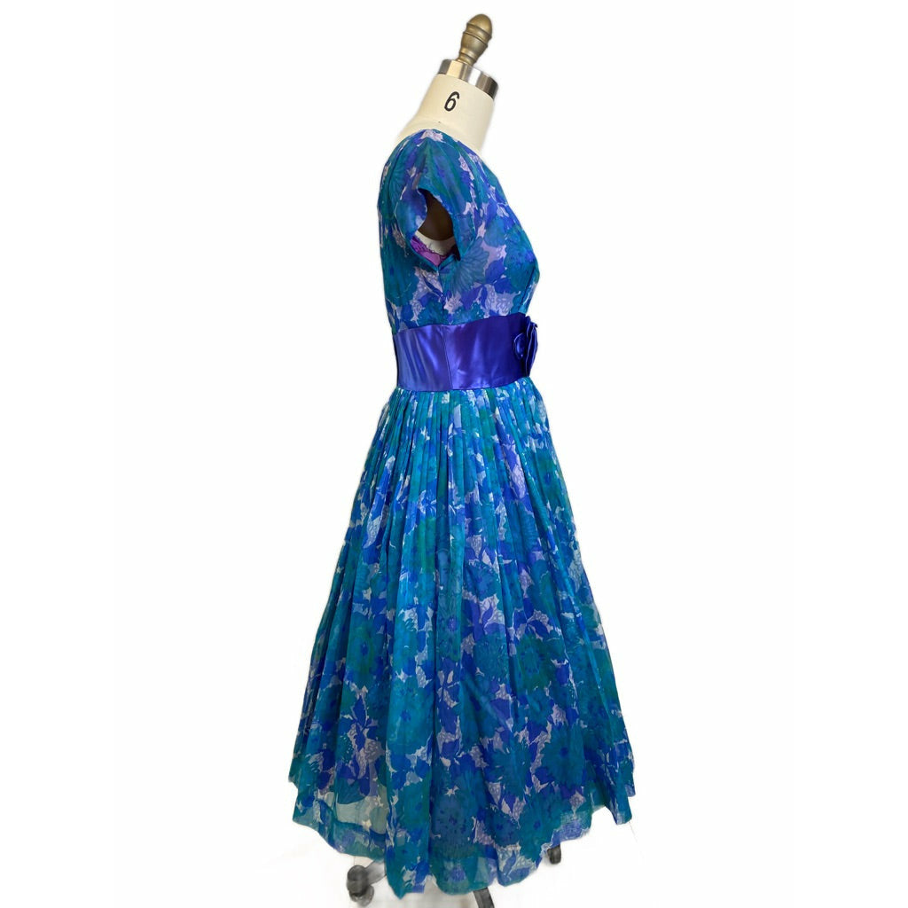 VTG Dress 50s Sheer Nylon Overlay Full Skirt Day/Party Blue Floral S Wide Waist Dresses The Best Vintage Clothing