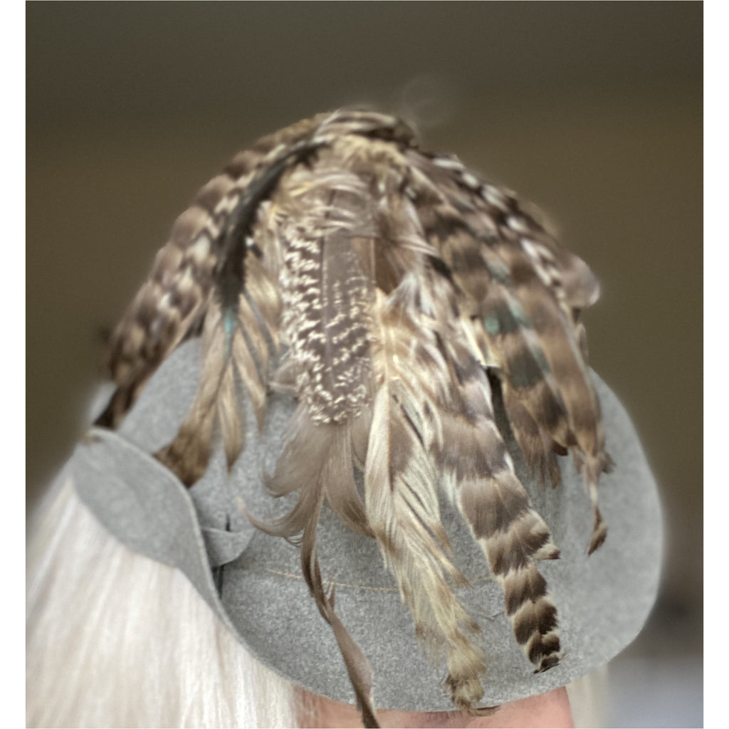 Vintage 1930s Knox Cloche Hat Bird Head Pheasant Feathers Gray Felt XS Sherlock The Best Vintage Clothing