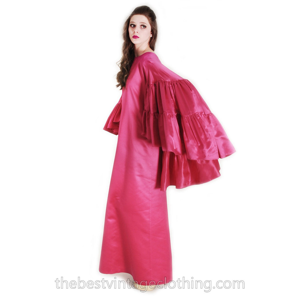 Stunning Vintage Vuokko Finish Designer Oscars Gown Tyrskyranta Fuchsia Pink Silk Creation Cape Sleeves Red Carpet S marimekko The Best Vintage Clothing