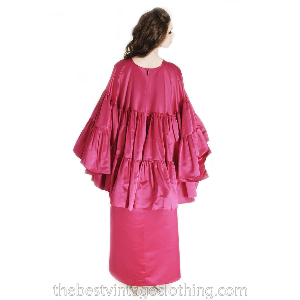 Stunning Vintage Vuokko Finish Designer Oscars Gown Tyrskyranta Fuchsia Pink Silk Creation Cape Sleeves Red Carpet S marimekko The Best Vintage Clothing