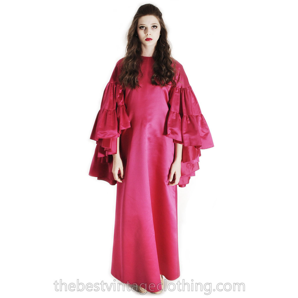 Stunning Vintage Vuokko Finish Designer Oscars Gown Tyrskyranta Fuchsia Pink Silk Creation Cape Sleeves Red Carpet S marimekko The Best Vintage Clothing