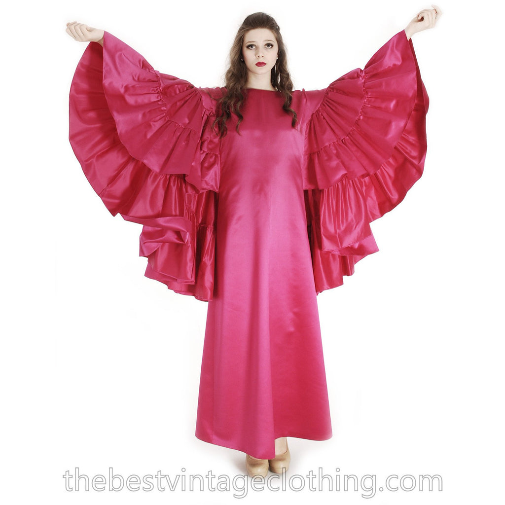 Stunning Vintage Vuokko Finish Designer Oscars Gown Tyrskyranta Fuchsia Pink Silk Creation Cape Sleeves Red Carpet S marimekko The Best Vintage Clothing
