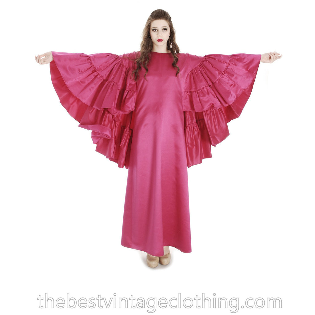 Stunning Vintage Vuokko Finish Designer Oscars Gown Tyrskyranta Fuchsia Pink Silk Creation Cape Sleeves Red Carpet S marimekko The Best Vintage Clothing