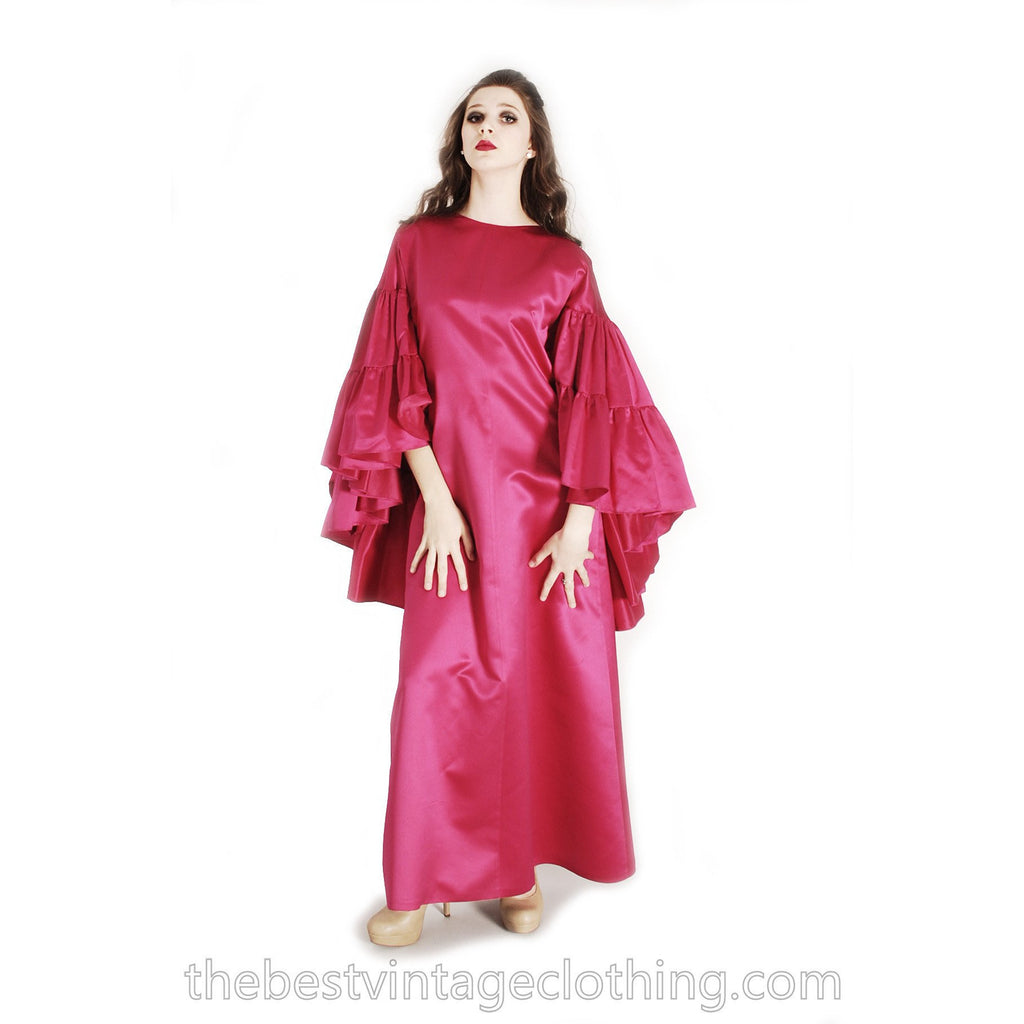 Stunning Vintage Vuokko Finish Designer Oscars Gown Tyrskyranta Fuchsia Pink Silk Creation Cape Sleeves Red Carpet S marimekko The Best Vintage Clothing