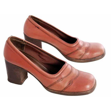 Vintage Burnt Orange Leather Heels Chunky Shoes 1970s Womens 6.5 - The Best Vintage Clothing
 - 1