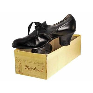 Vintage Black Leather Tie Oxfords 1920S  NIB Slenderfoot  Arch Fitter 5.5 B/D - The Best Vintage Clothing
 - 1
