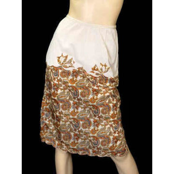 Vintage Half Slip Silk Paisley Appliqué Elizabeth Arden 1950S Small - The Best Vintage Clothing
 - 1