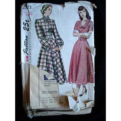Vintage Sewing Pattern Simplicity #2523 Dress 1940S Small - The Best Vintage Clothing
