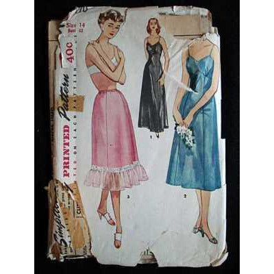 Vintage SewingPattern Simplicity #4470  Slip & Half Slip 1940 - The Best Vintage Clothing
