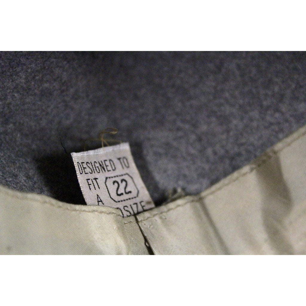 Vintage 1930s Knox Cloche Hat Bird Head Pheasant Feathers Gray Felt XS Sherlock The Best Vintage Clothing