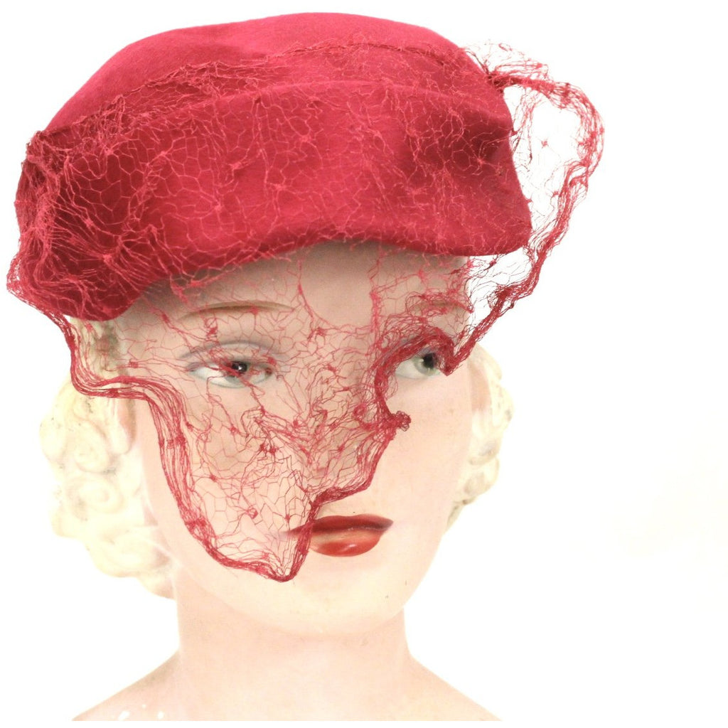 Vintage Womens Red Dark Pink Veiled Hat 1940s WW2 Razooks Plaza Hotel Guernsey Pie The Best Vintage Clothing