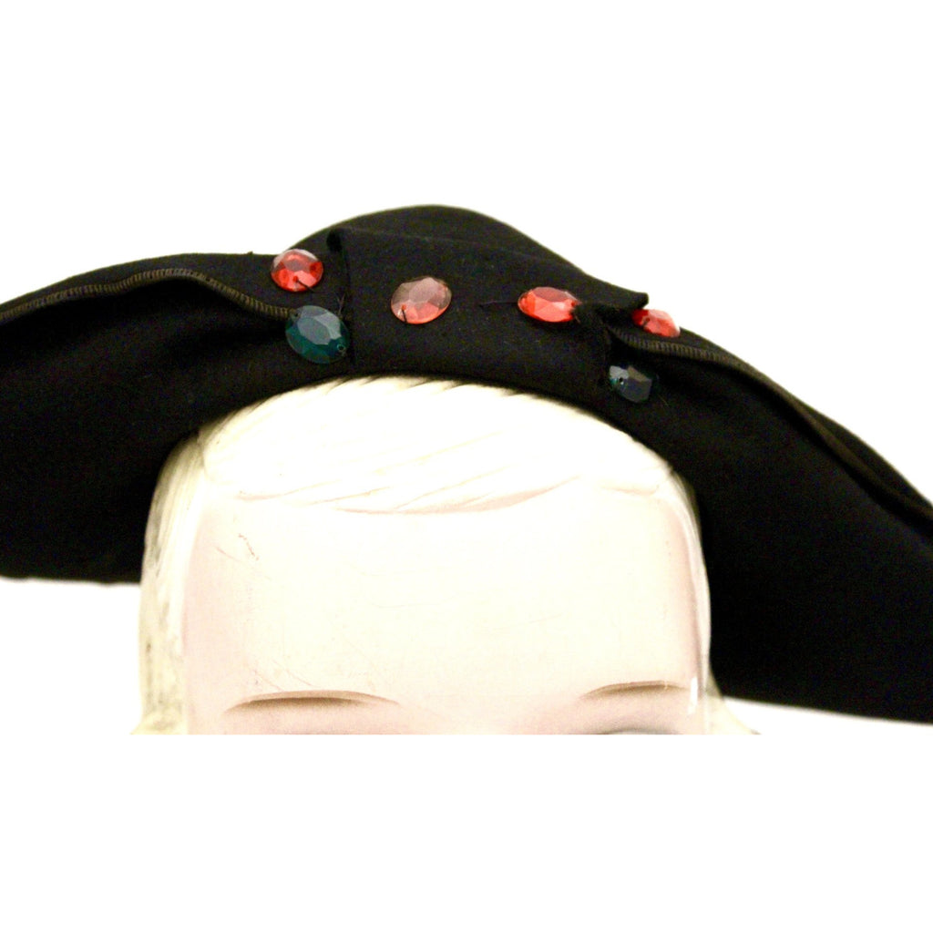 Vtg 1930s Lazarus Semi-Cloche Black Red Green Jewels Guernsey Pie The Best Vintage Clothing