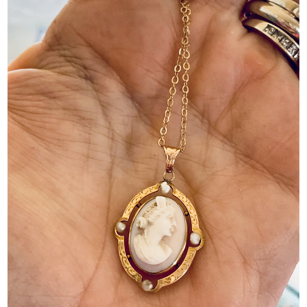 Vintage Shell Cameo Pearls 10K Necklace 14K Chain 16" Dainty Small Rolo Chain 4g The Best Vintage Clothing