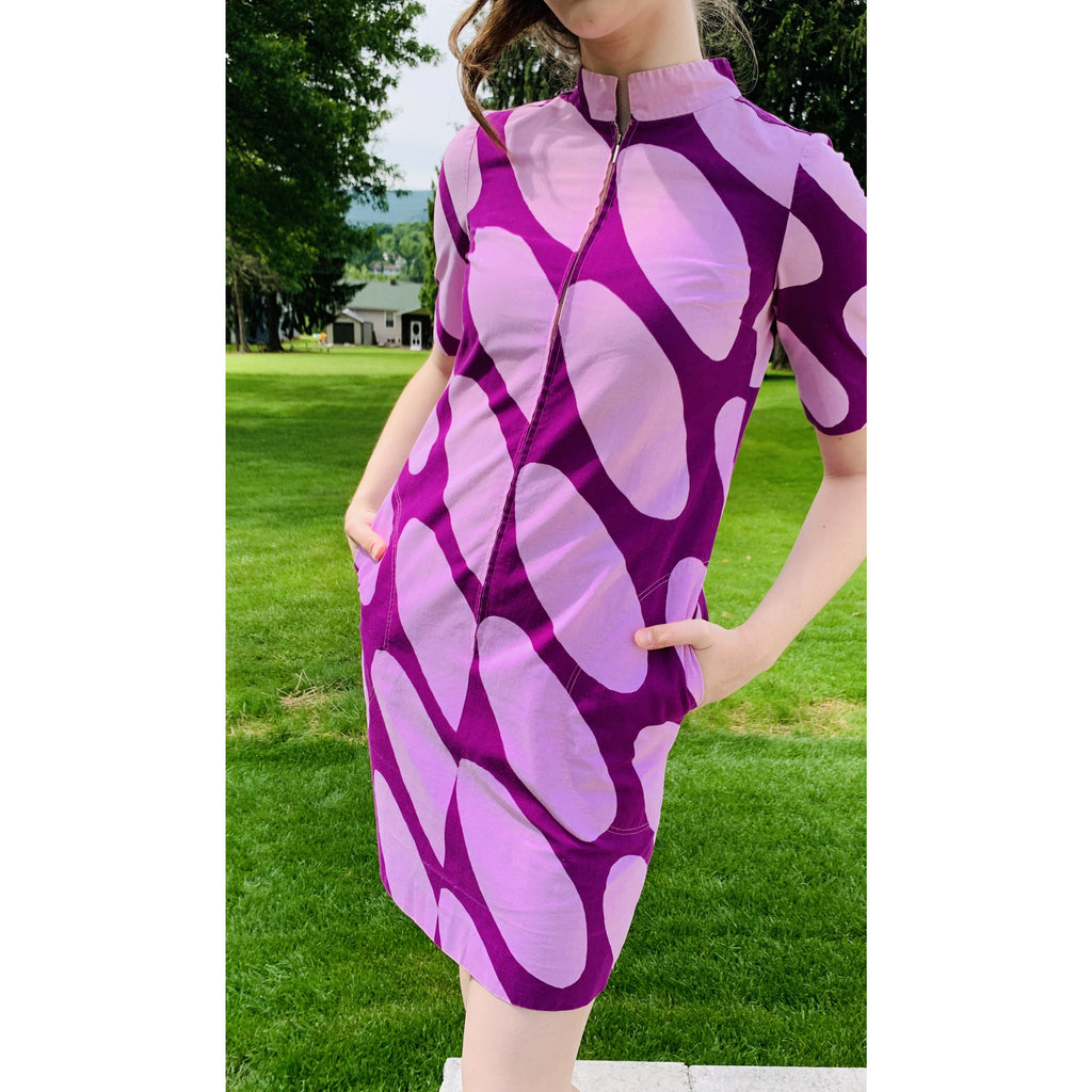Marimekko ”Linssi” by Kaarina Kellomäki Vintage1966 Mini Dress 34 S Purple Pink Polka Dot marimekko The Best Vintage Clothing