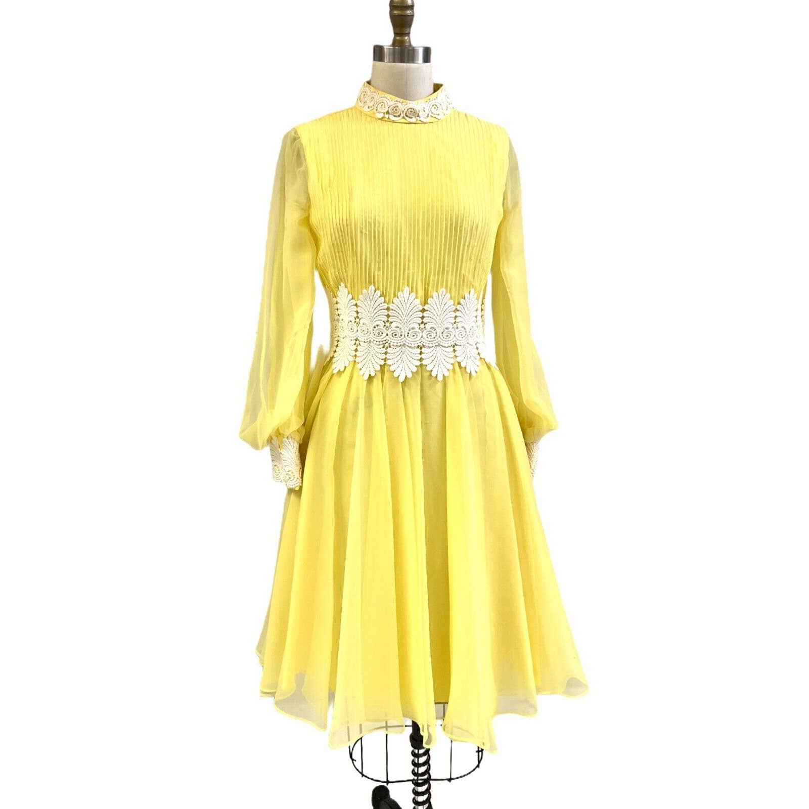 Mod 60s VTG Yellow Chiffon Cocktail Filmy Swirl dress Lace Trim Sz