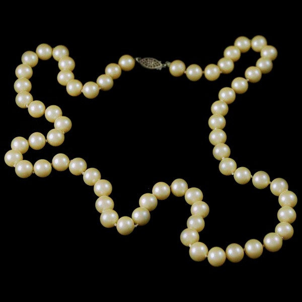 Vintage Imitation Pearls 8-9 MM Single Strand 24" 1940S Candlelight On Sale The Best Vintage Clothing
