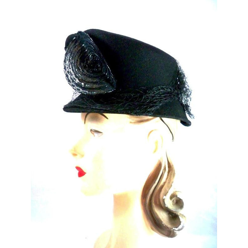 Vintage Ladies Black Hat Tip Style Felt/ Cellophane Straw Louise Early 1940s Hats Louise