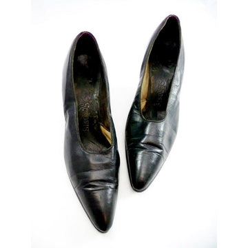 Vintage Ladies Black Leather Pumps w/Louis Heel 1920s Size 7.5N  Sorosis - The Best Vintage Clothing
 - 1