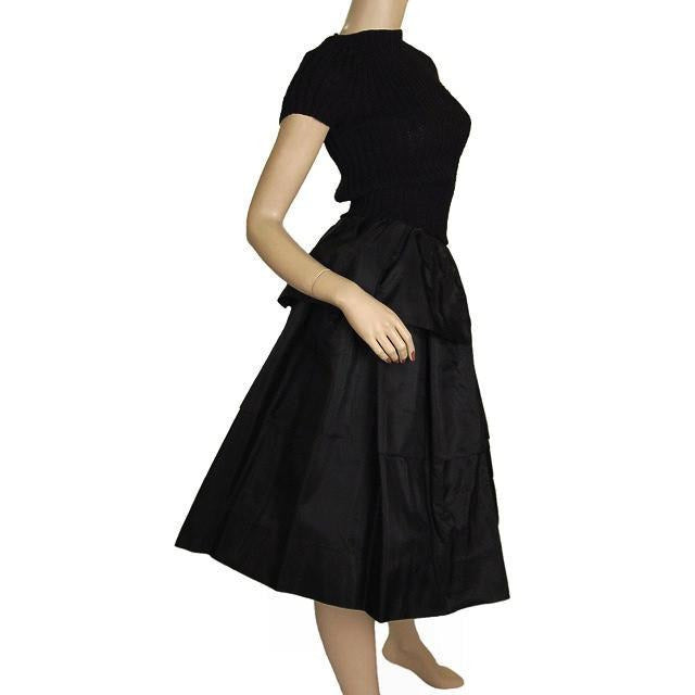 Vintage 1940s  Skirt  Ruffled  Black Taffeta WOmens  24" Waist - The Best Vintage Clothing
 - 1